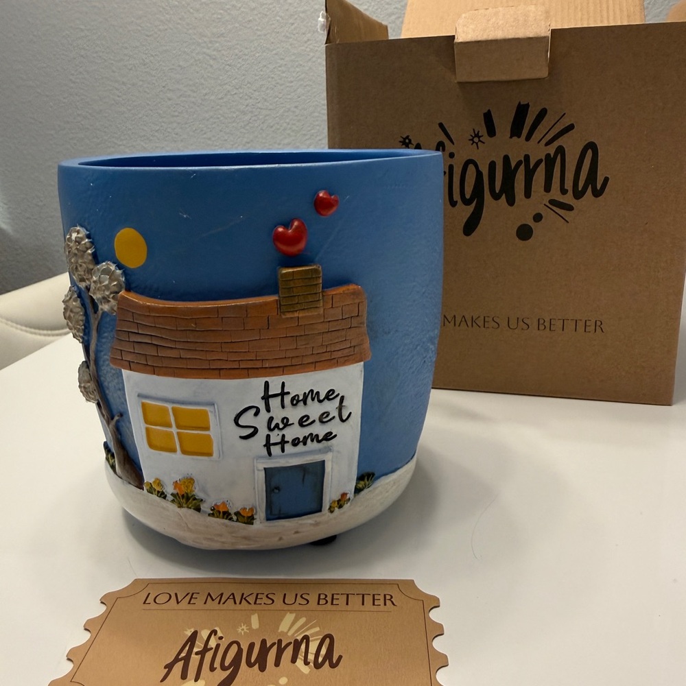 Afigurna Blue Planter with Home Design